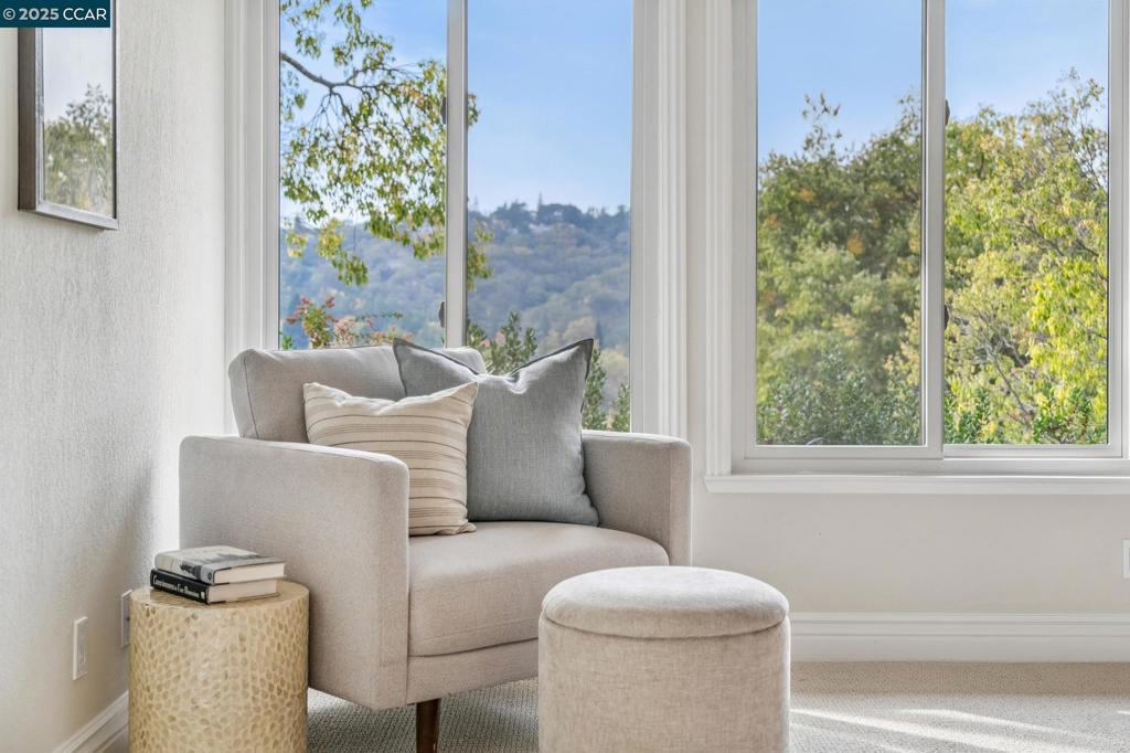 ROSSMOOR - Residential