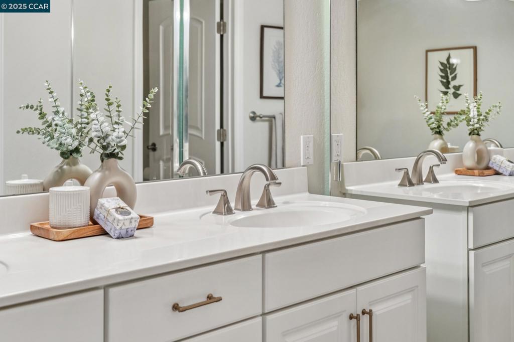 ROSSMOOR - Residential