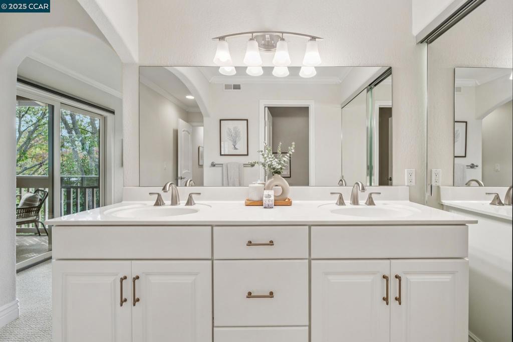 ROSSMOOR - Residential