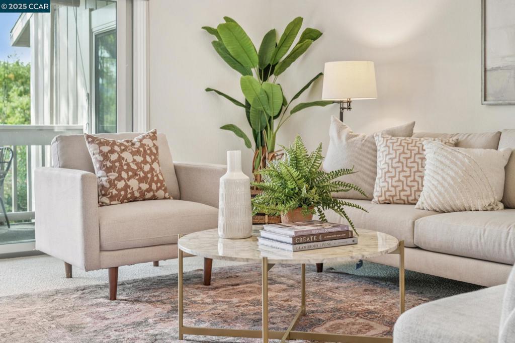 ROSSMOOR - Residential