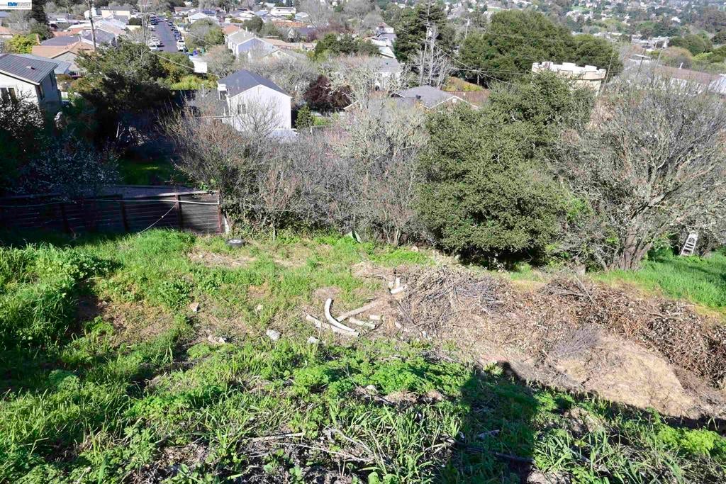3944 La Cima Rd