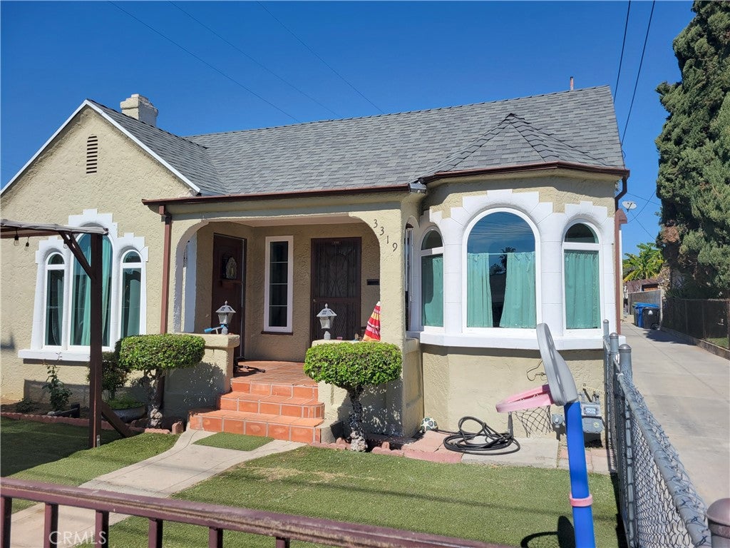 3319 Darwin Ave
