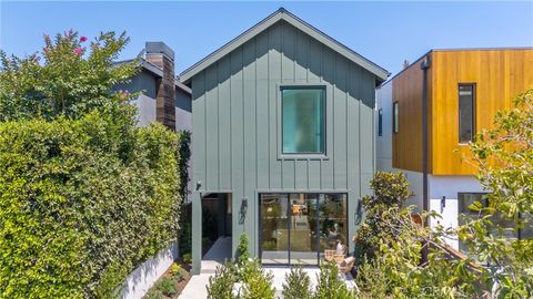Photo of 11825 Tennessee Avenue, Los Angeles, CA 90064 (MLS # SB25178196) Photo of 11825 Tennessee Avenue, Los Angeles, CA 90064 (MLS # SB25178196)