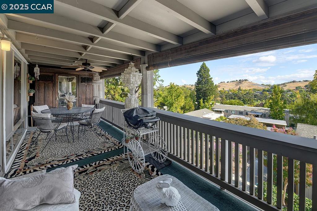ROSSMOOR - Residential