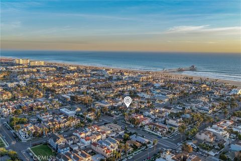 Photo of 318 8th Street, Huntington Beach, CA 92648 (MLS # OC26053025)