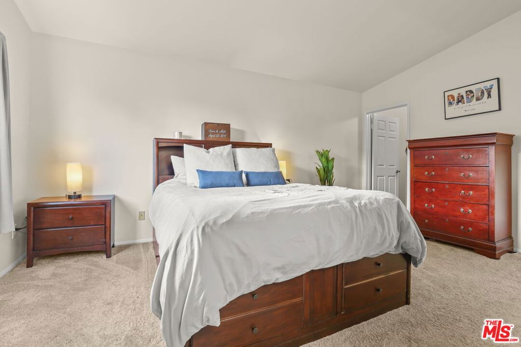 Mountain View on Roxford - Residential