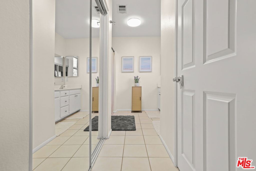 Mountain View on Roxford - Residential