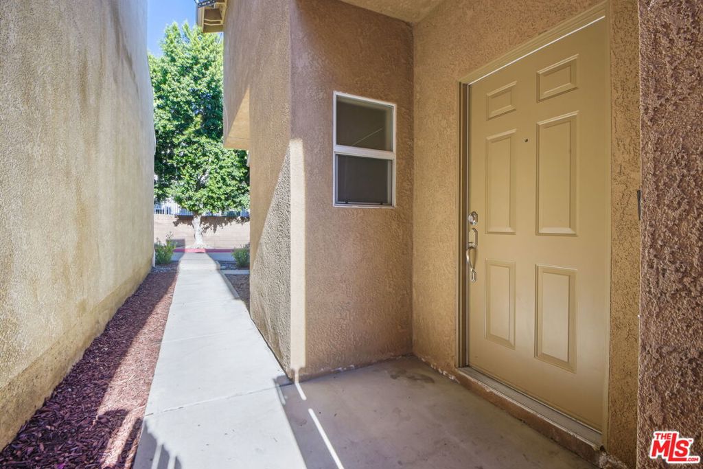 Mountain View on Roxford - Residential