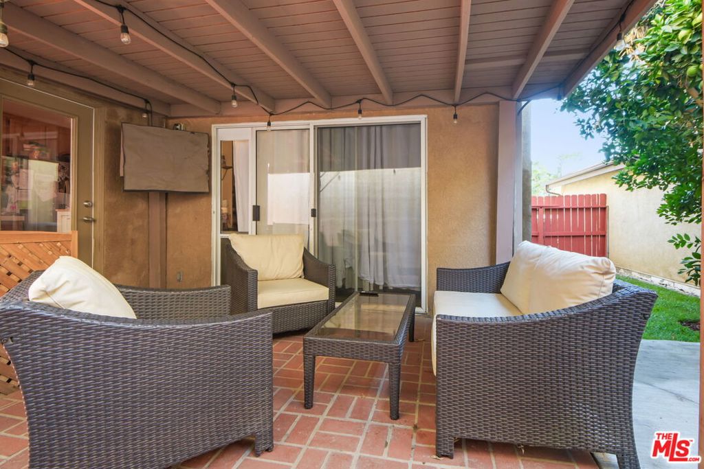 Mountain View on Roxford - Residential