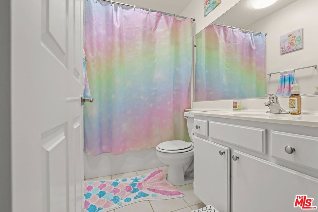 Mountain View on Roxford - Residential