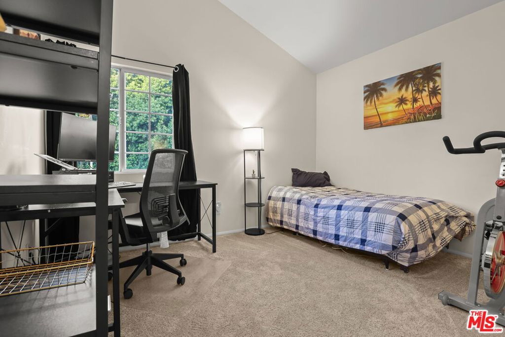 Mountain View on Roxford - Residential