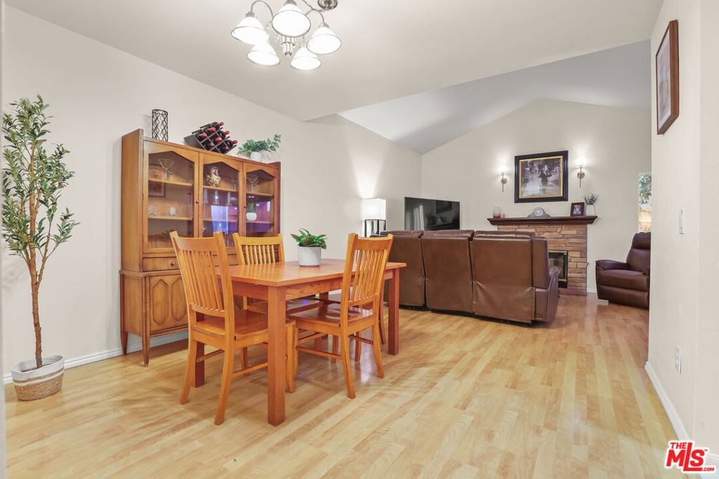 Mountain View on Roxford - Residential