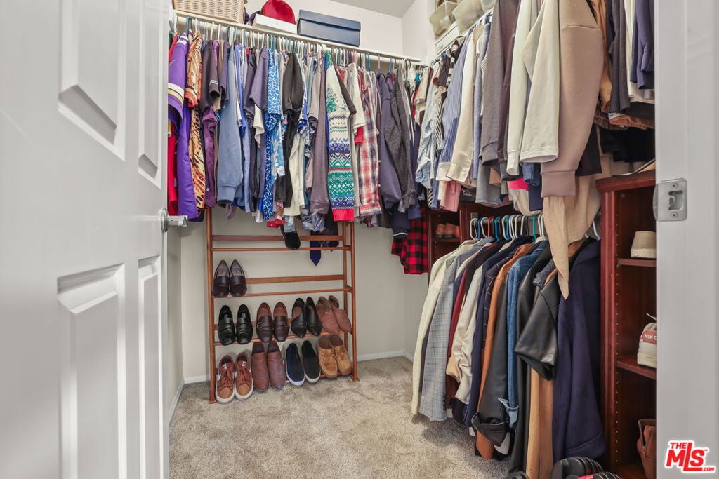 Mountain View on Roxford - Residential