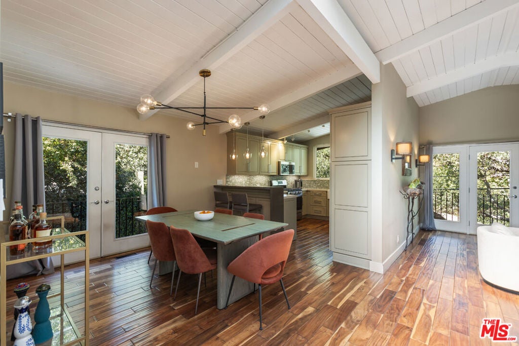 11922 Sunshine Terrace
