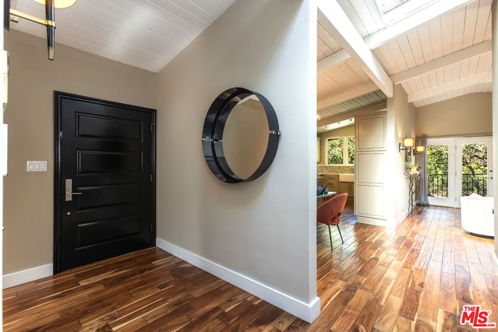 11922 Sunshine Terrace