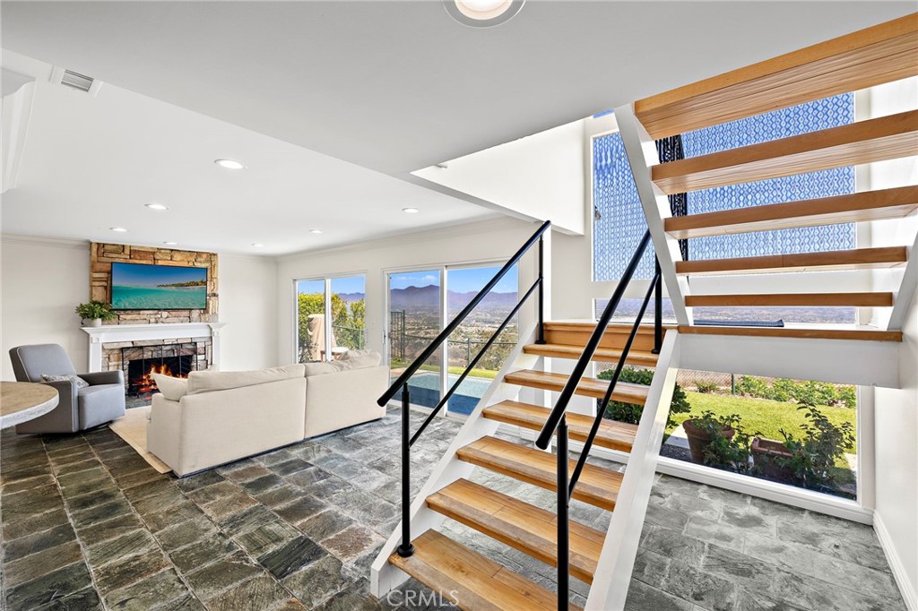 Top Of The World (TOW) - Residential Lease