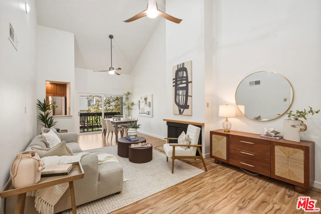 7306 Summertime Lane, Culver City CA 90230