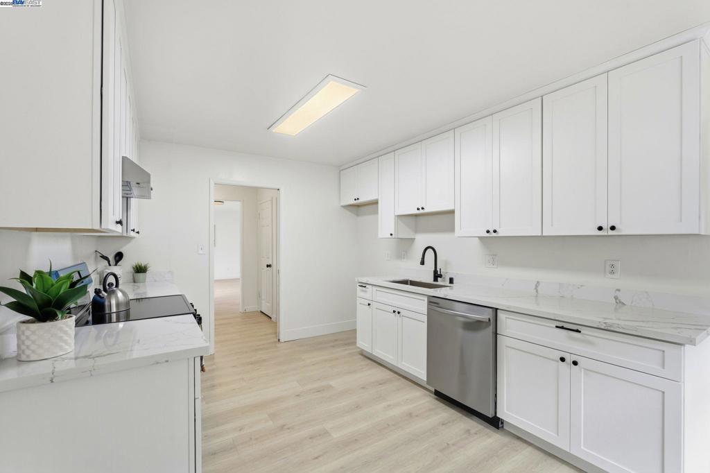 PARK PLAZA - Residential