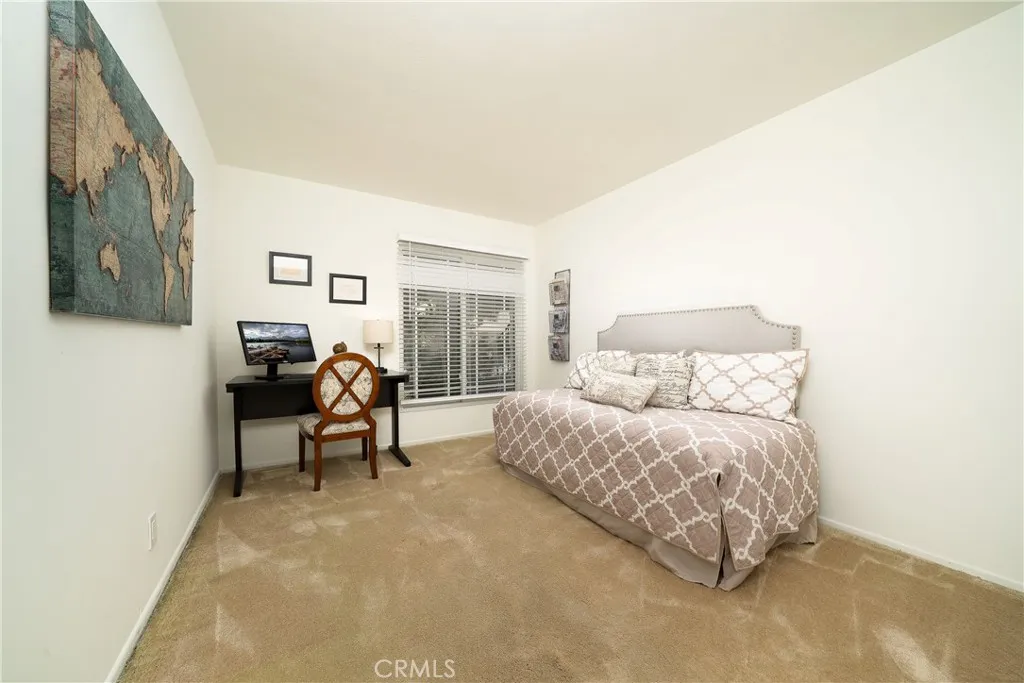 Cypress, California 90630, United States, 5 Bedrooms Bedrooms, ,3 BathroomsBathrooms,Residential,Pending,211863