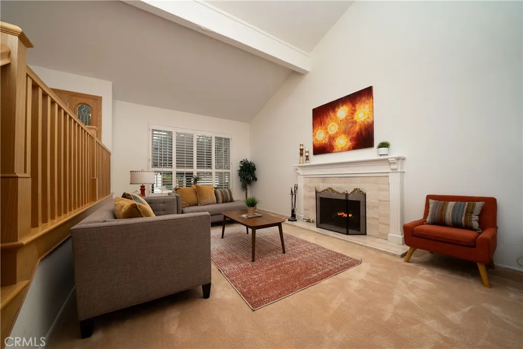 Cypress, California 90630, United States, 5 Bedrooms Bedrooms, ,3 BathroomsBathrooms,Residential,Pending,211863