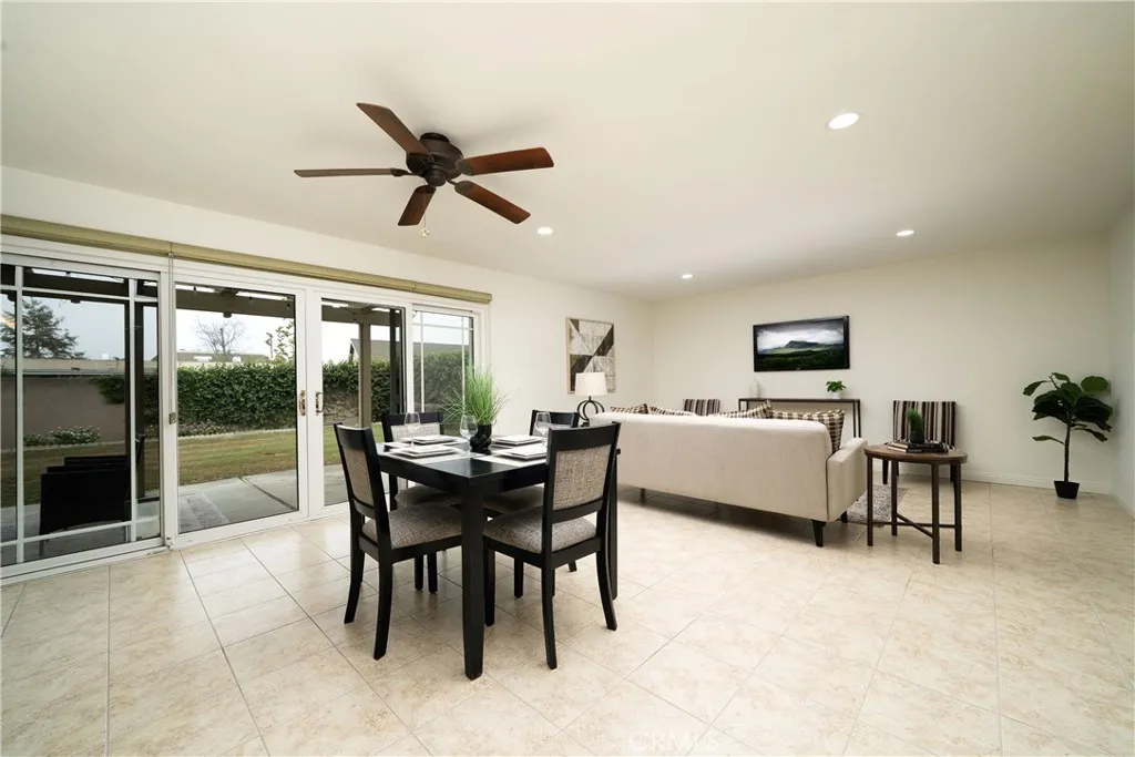 Cypress, California 90630, United States, 5 Bedrooms Bedrooms, ,3 BathroomsBathrooms,Residential,Pending,211863