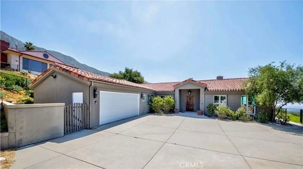 Photo of 2966 Zane Grey Ter, Altadena, CA 91001 (MLS # AR26045032)