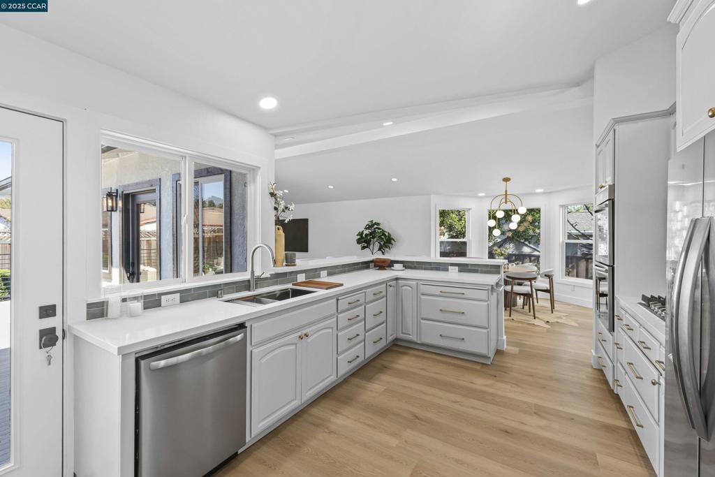 CROW CANYON - Residential