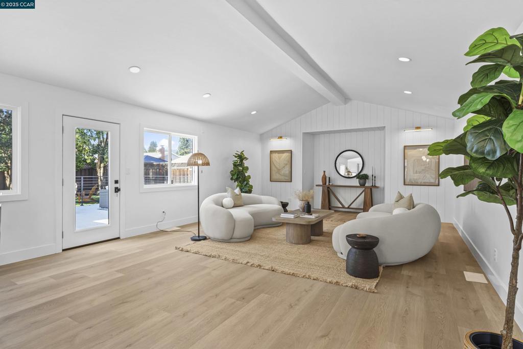 CROW CANYON - Residential