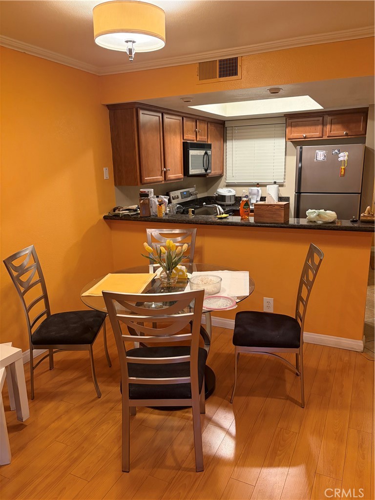 3408 Hathaway Avenue