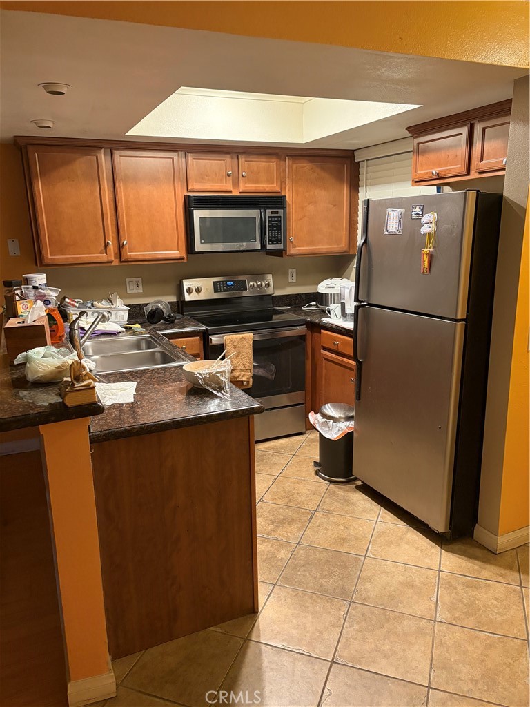 3408 Hathaway Avenue