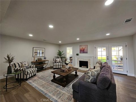 Photo of 417 W Leeside St, Glendora, CA 91741 (MLS # DW25266009)