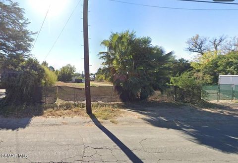 23116 Califa Street Woodland Hills CA 91367
