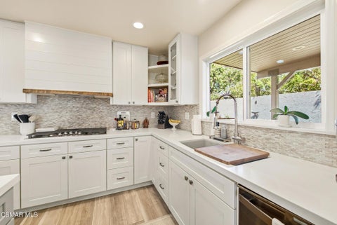 Tiny photo for 11595 Coralberry Court, Moorpark, CA 93021 (MLS # 226004295)