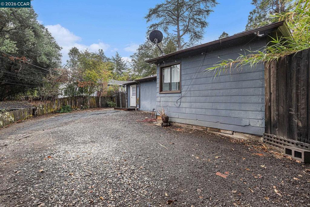 233 Sierra Dr
