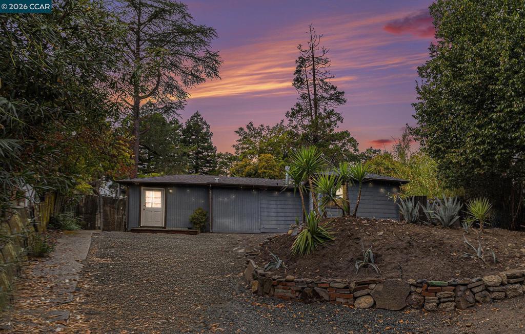 233 Sierra Dr