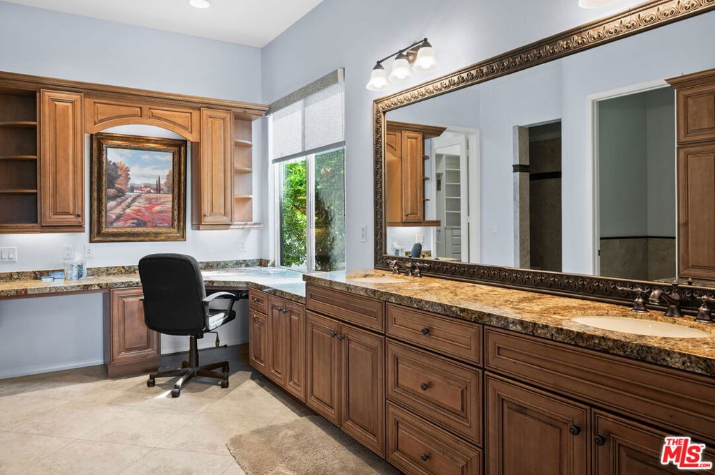 PGA Legends - Residential Lease