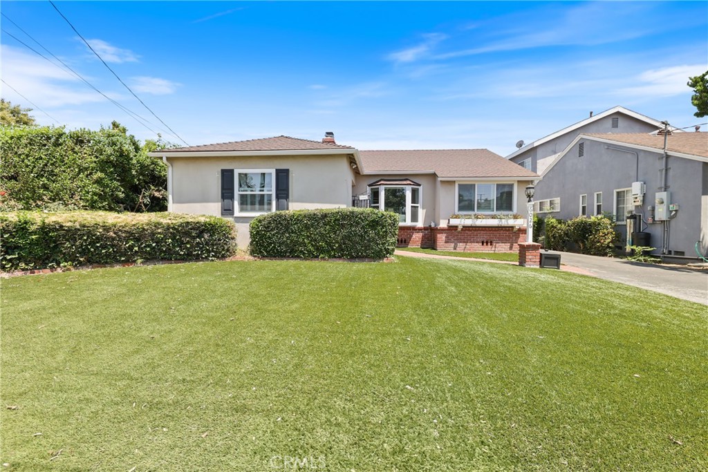 6026 N Del Loma Avenue