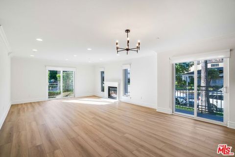 Photo of 8610 Chalmers Drive #101, Los Angeles, CA 90035 (MLS # 25604457)