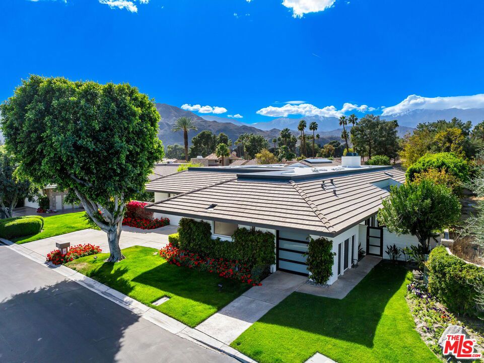 30 Mayfair Drive
