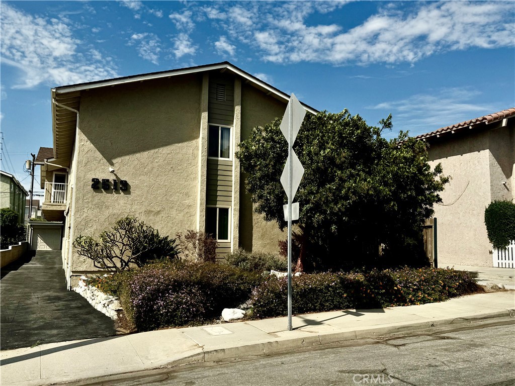 This super immaculate downstairs two-bedroom, two-bath apartment is in a quiet four-unit complex. It features Luxury Vinyl plank flooring throughout and new kitchen cabinets with granite countertops. The bedrooms have mirrored wardrobe closets, dual-paned windows, and window coverings throughout the unit. The apartment features a private single-car garage and shared laundry facilities. It is conveniently located near South Bay Beaches, major shopping areas, and freeways. No pets.
