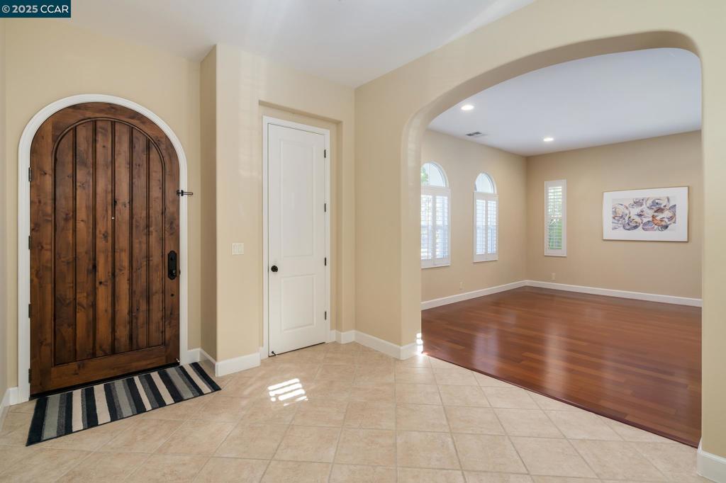 GALE RANCH - Residential Lease