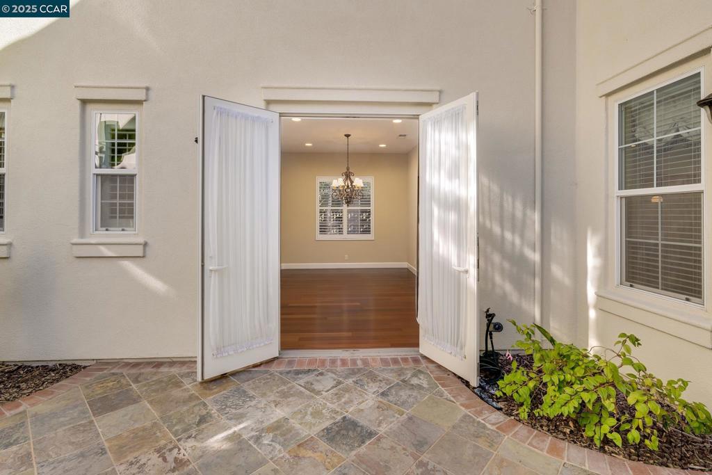 GALE RANCH - Residential Lease