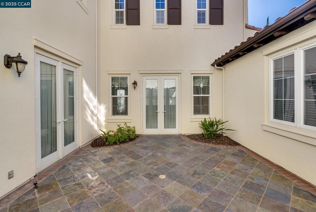 GALE RANCH - Residential Lease