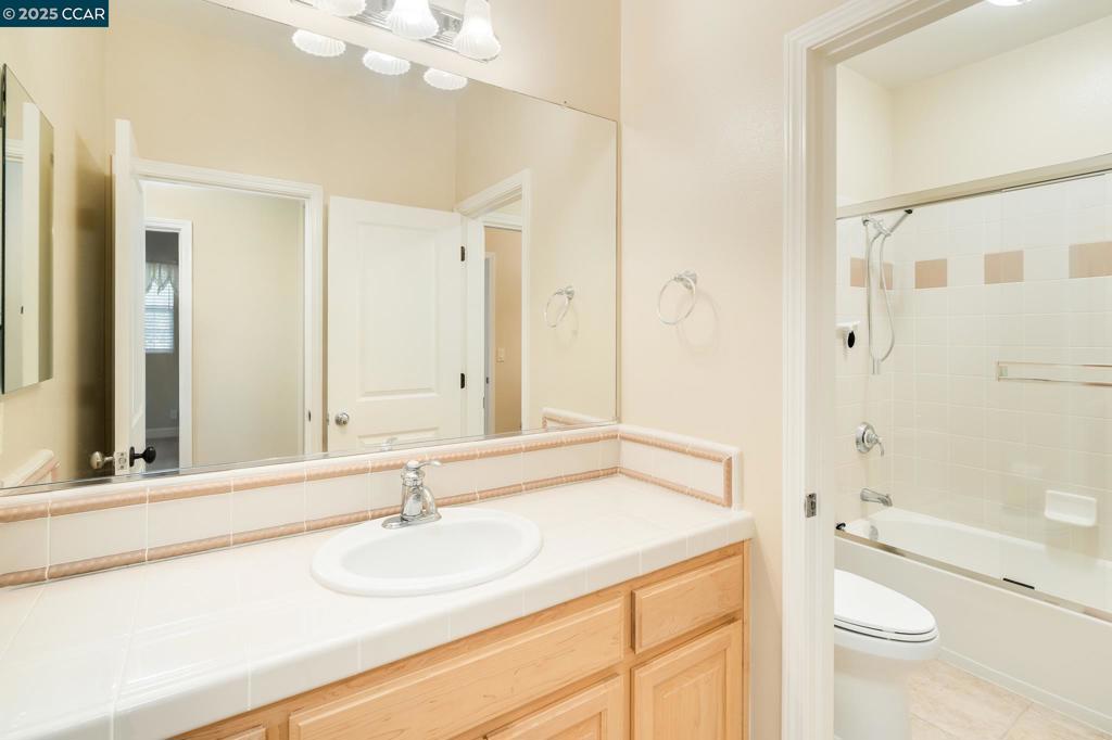 GALE RANCH - Residential Lease