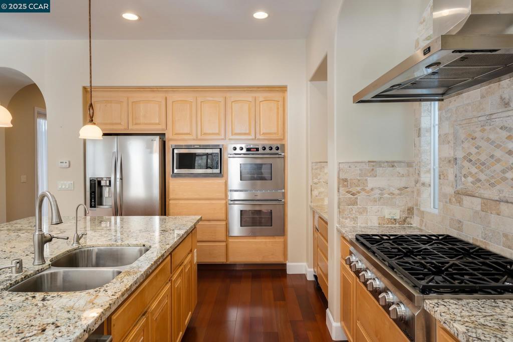 GALE RANCH - Residential Lease