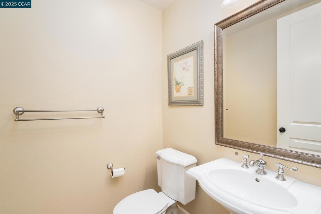 GALE RANCH - Residential Lease