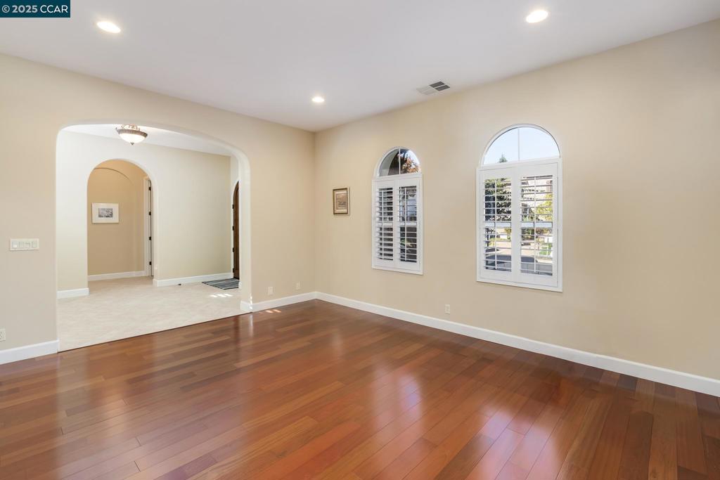 GALE RANCH - Residential Lease