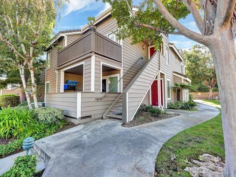 1091 Shadowridge Drive 114 Vista CA 92081