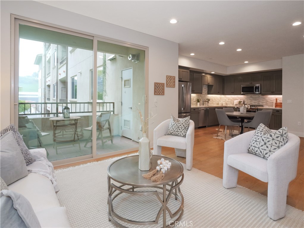 627 Deep Valley Drive 210