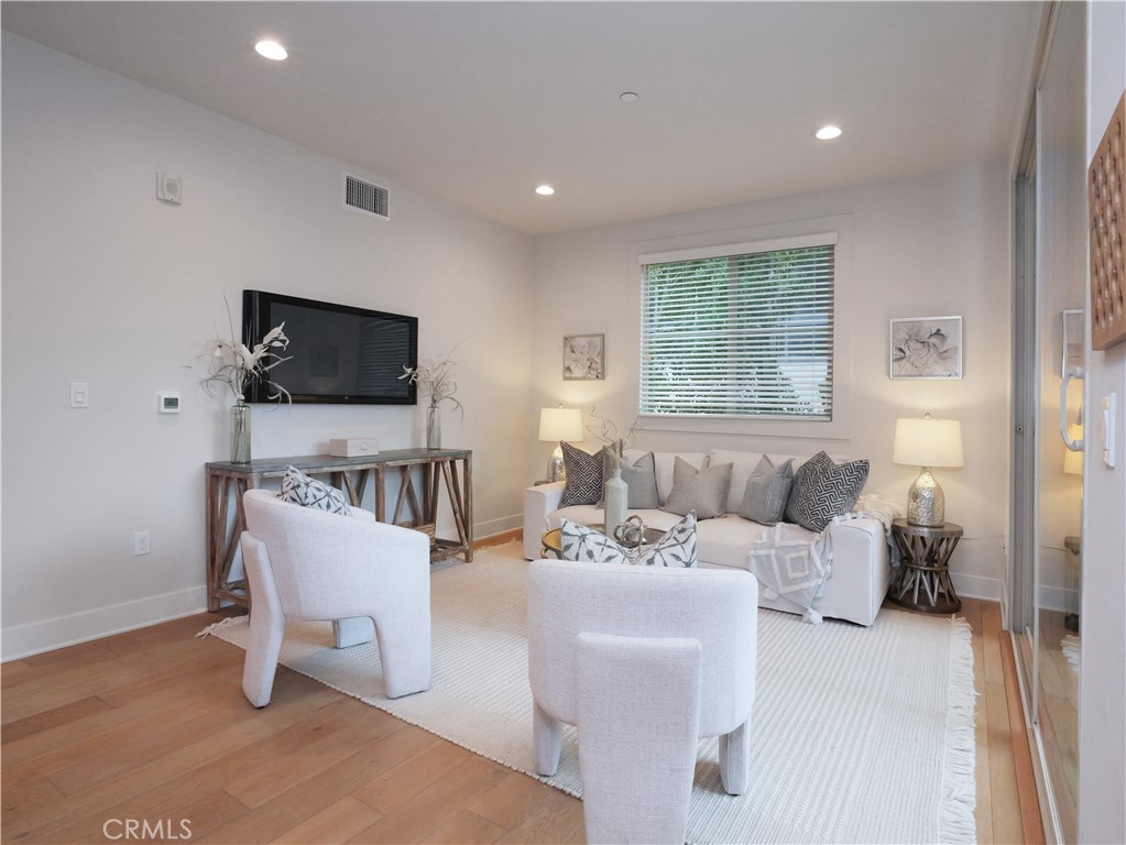 627 Deep Valley Drive 210